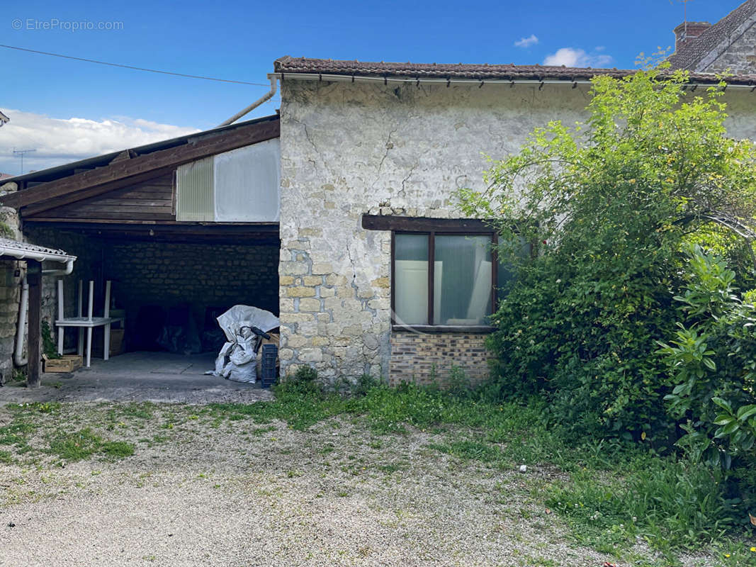 Maison à AUVERS-SUR-OISE