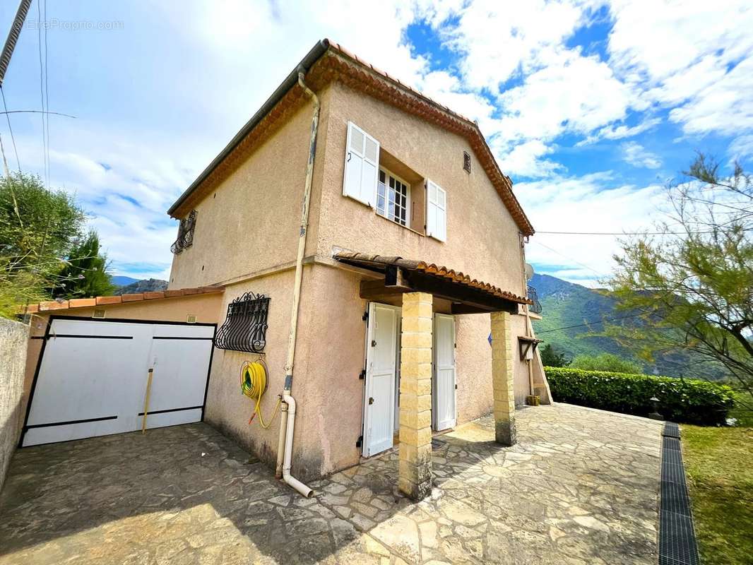 Maison à LANTOSQUE