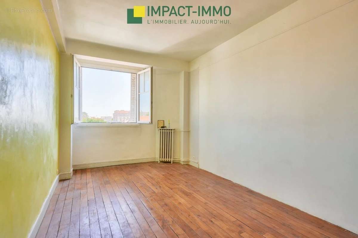 Appartement à COLOMBES