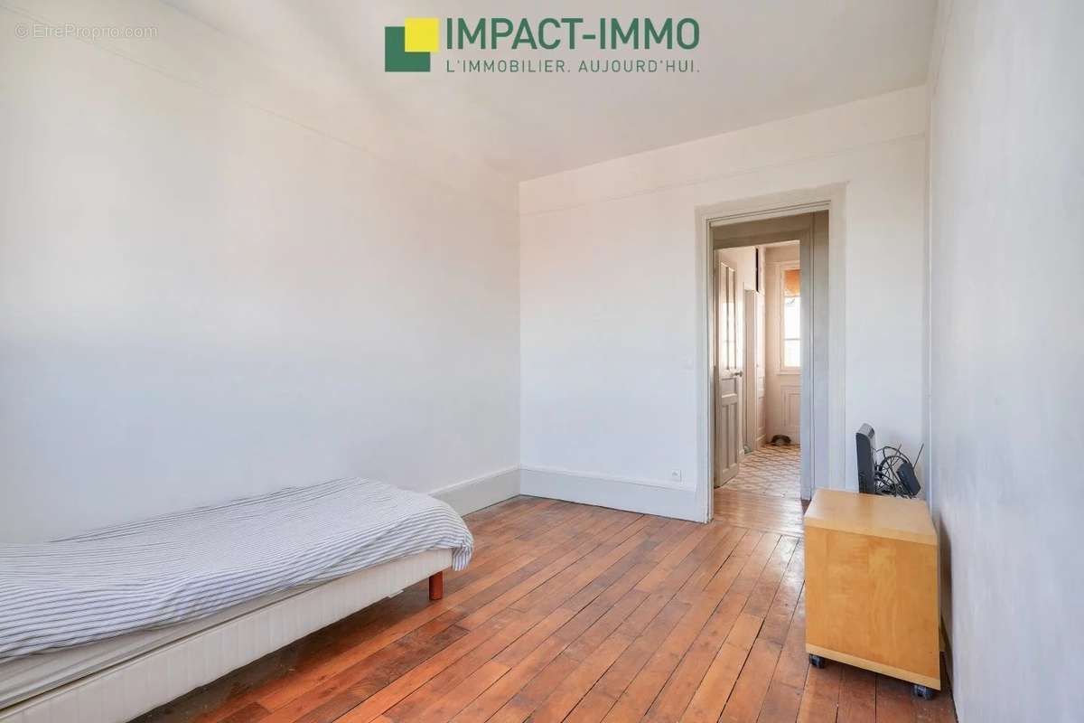 Appartement à COLOMBES