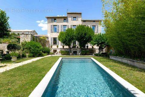 Maison à UZES