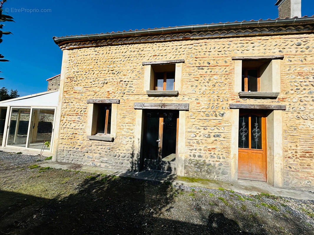 Maison à VIC-EN-BIGORRE