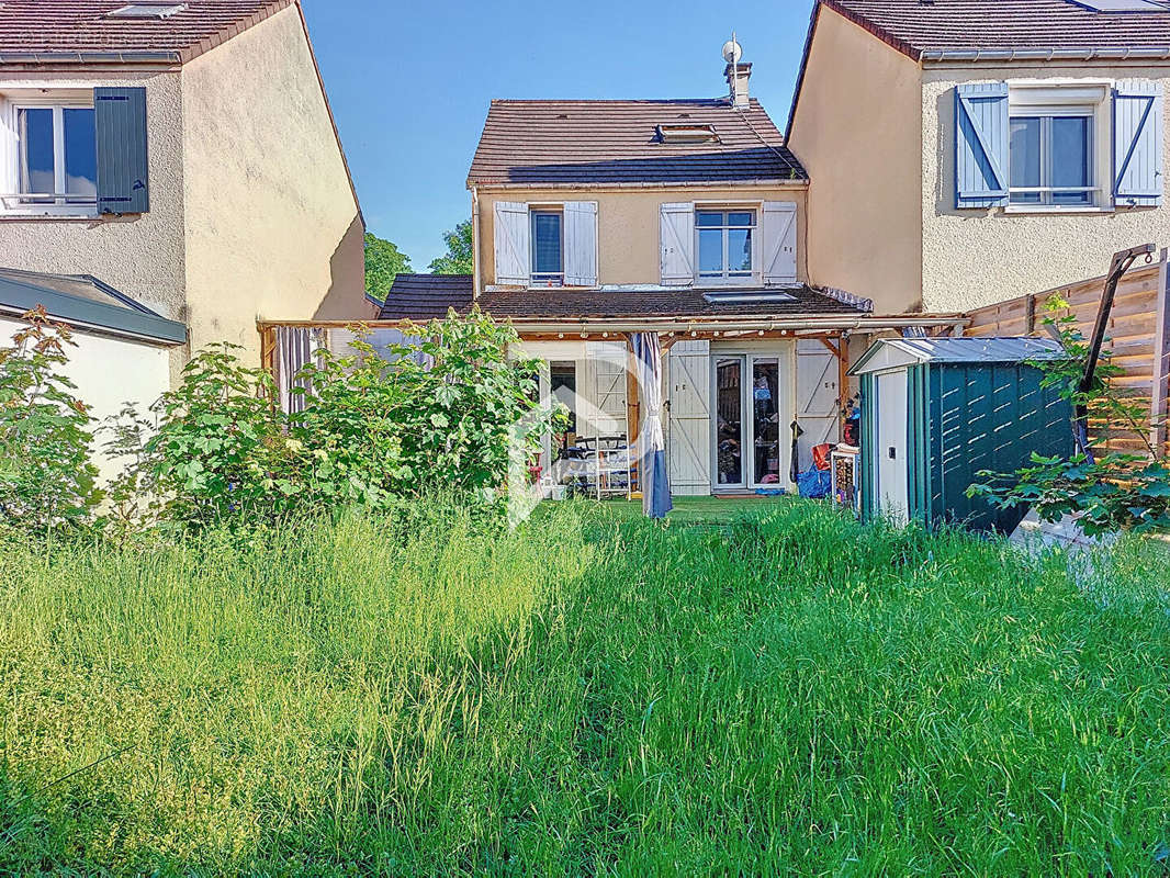 Maison à CHAMPS-SUR-MARNE