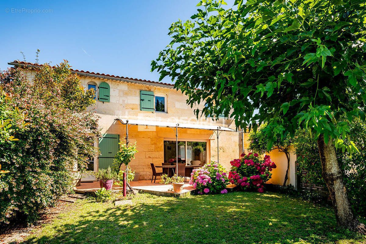 Maison à SAINT-ANDRE-DE-CUBZAC