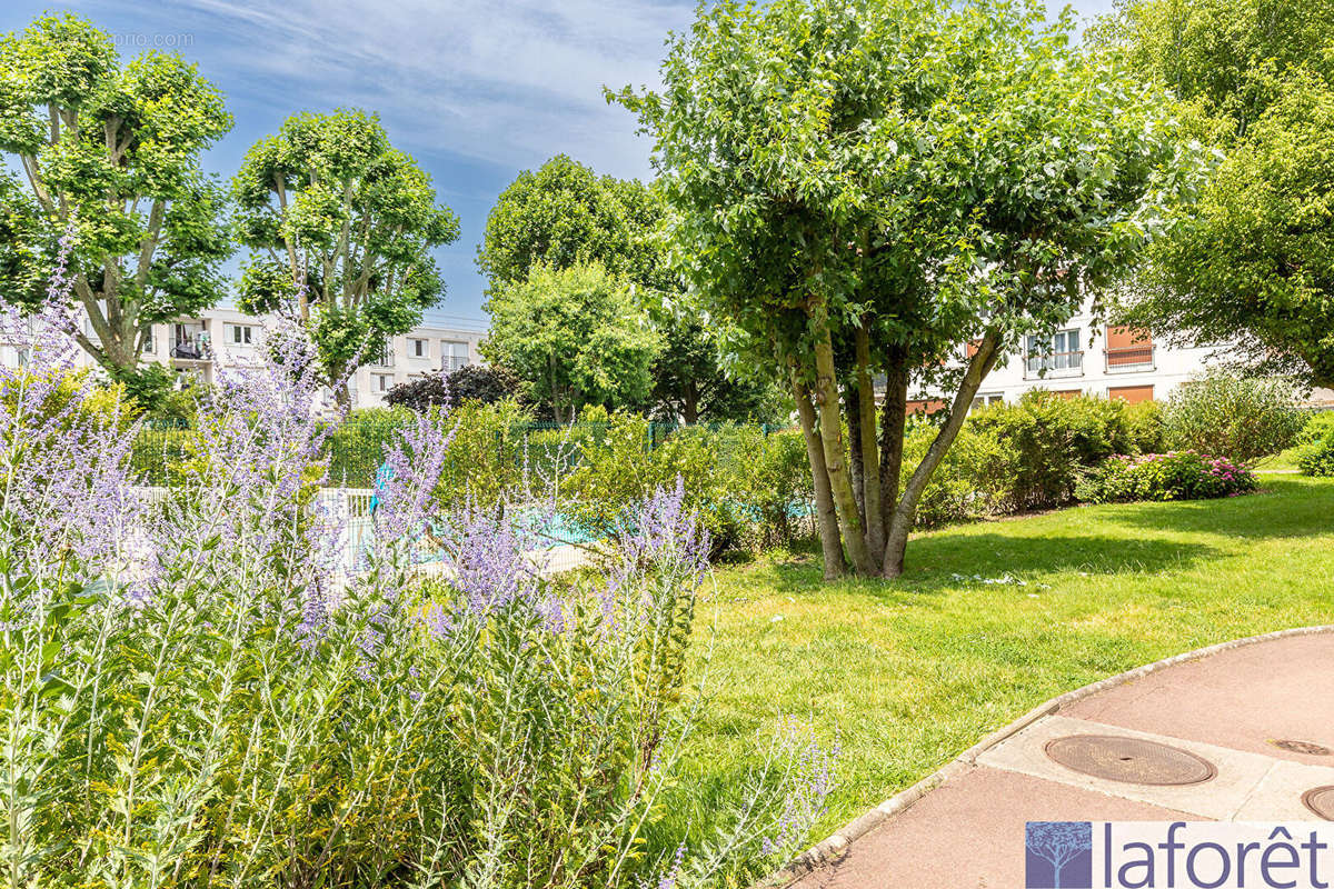 Appartement à CHILLY-MAZARIN