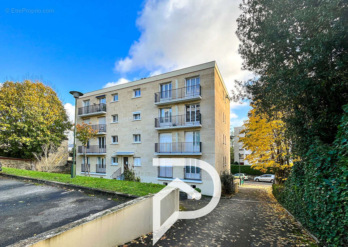 Appartement à FONTENAY-AUX-ROSES