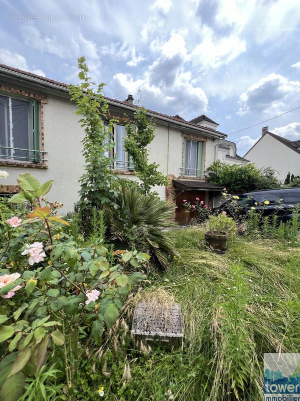 Maison à LIVRY-GARGAN