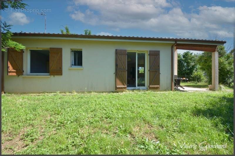 Maison à SAINT-SEURIN-SUR-L&#039;ISLE