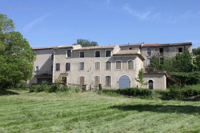 Maison à SAIGNON