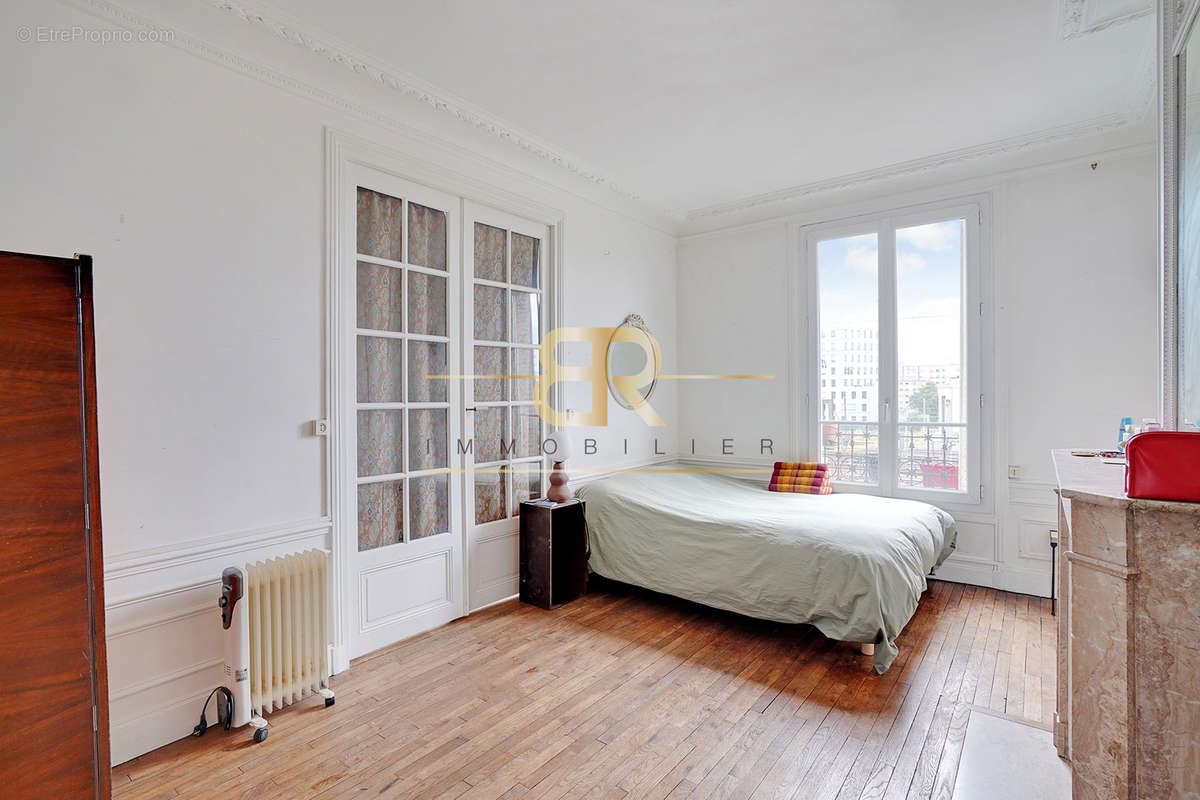 Appartement à PARIS-12E