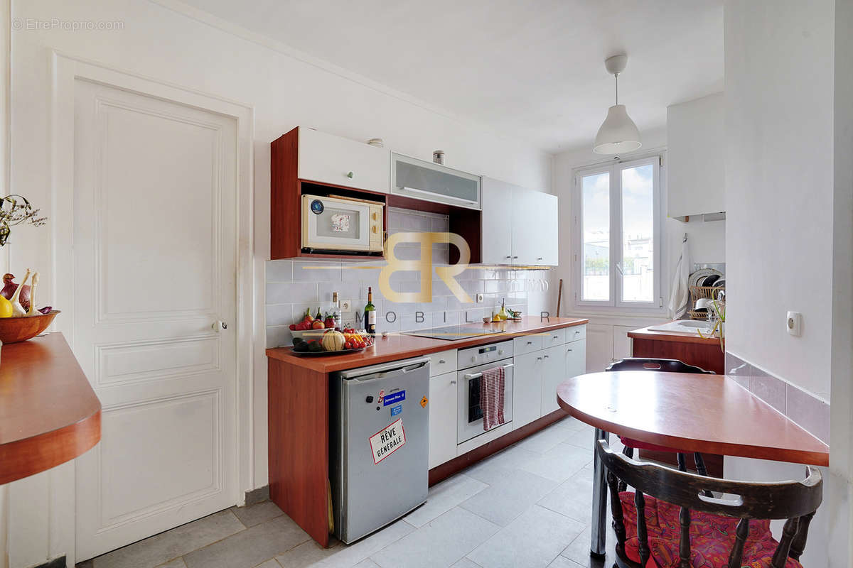 Appartement à PARIS-12E