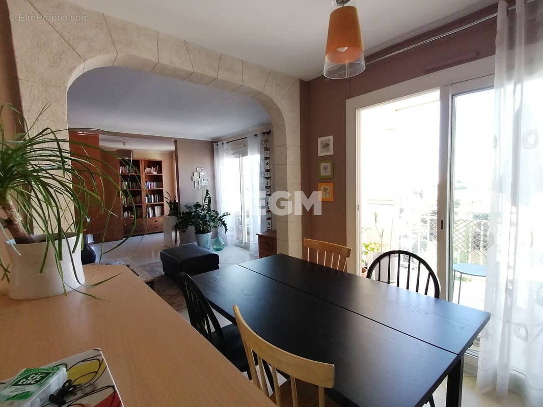 Appartement à MARSEILLE-12E