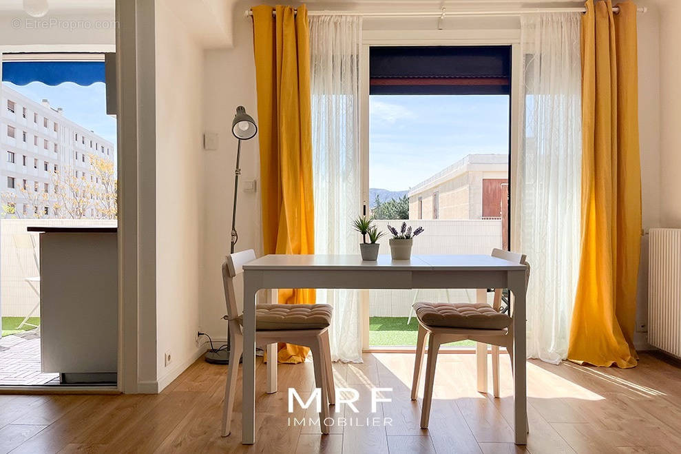 Appartement à MARSEILLE-9E