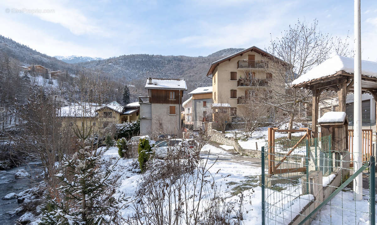 Terrain à BRIDES-LES-BAINS