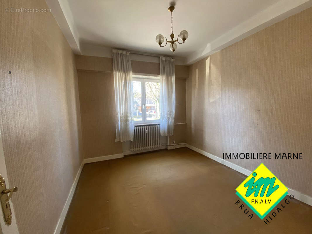 chambre 2 - Appartement à STRASBOURG