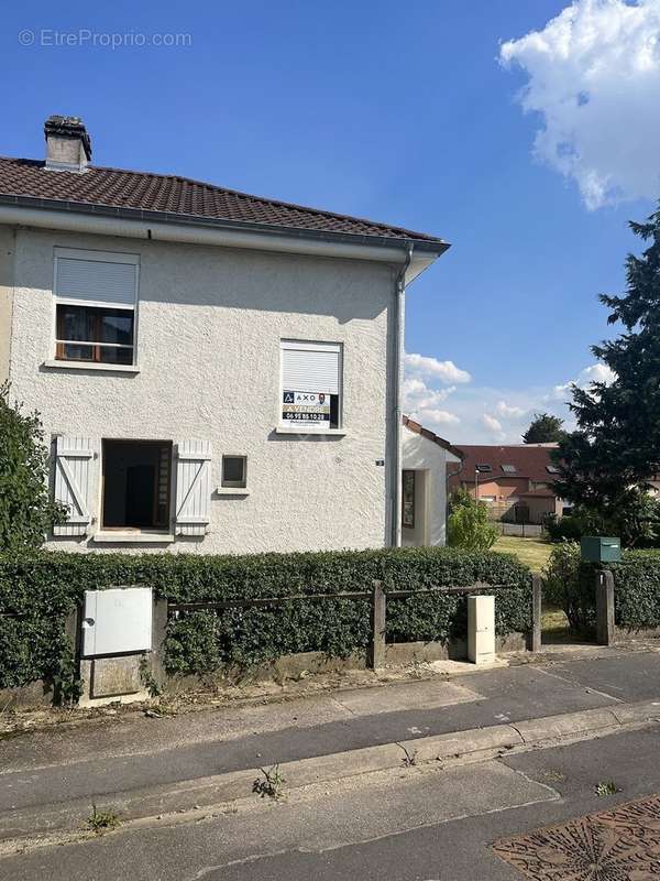 Maison à GUENANGE