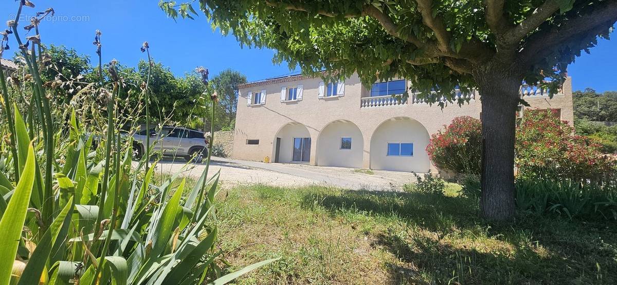 Maison à UZES