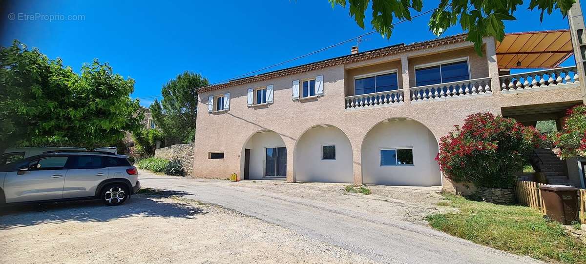 Maison à UZES