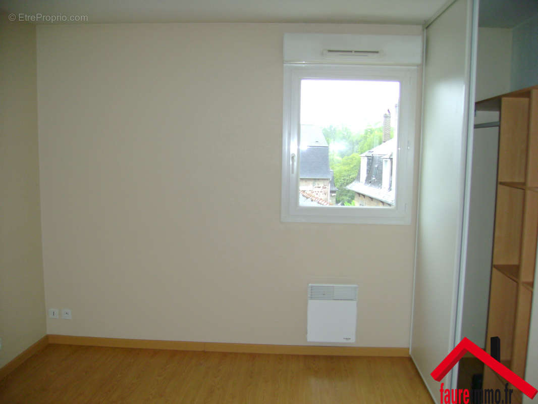 Appartement à OBJAT