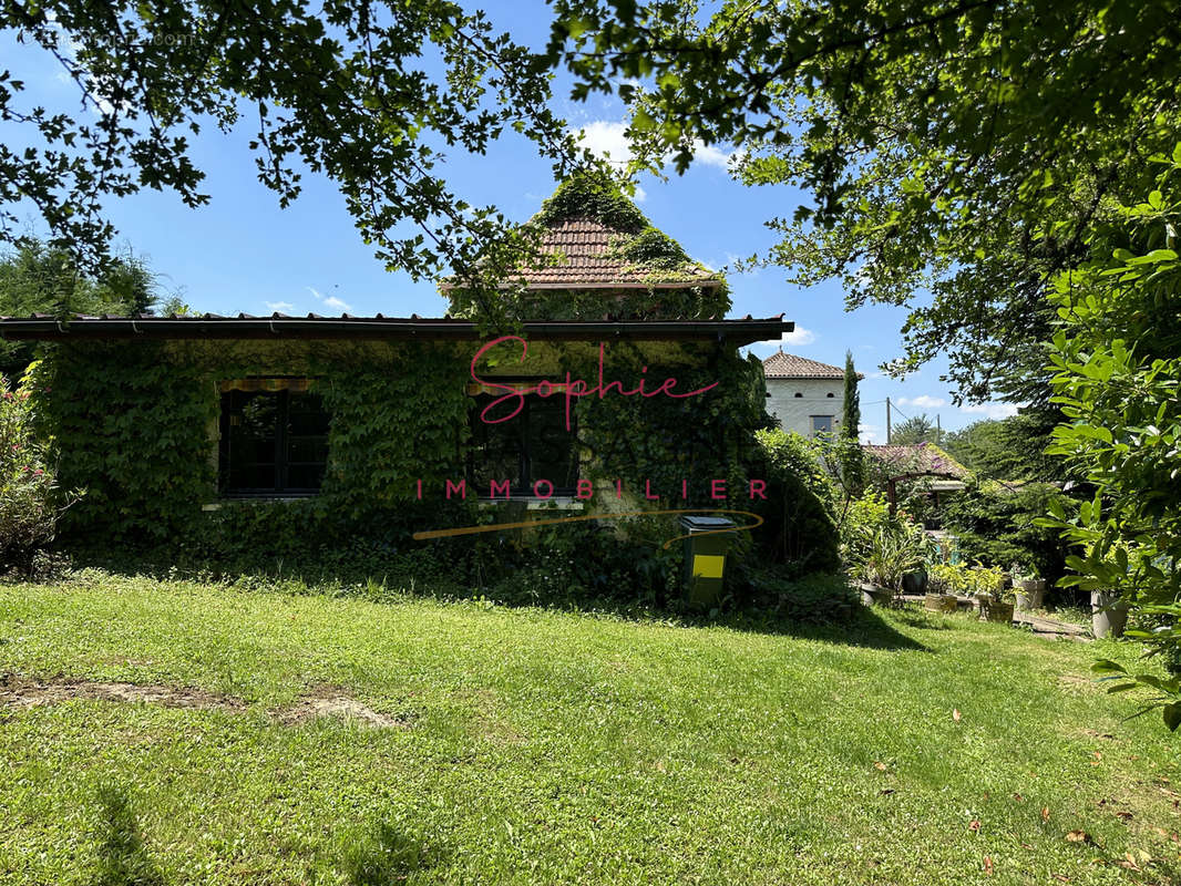 Maison à SAINT-EMILION