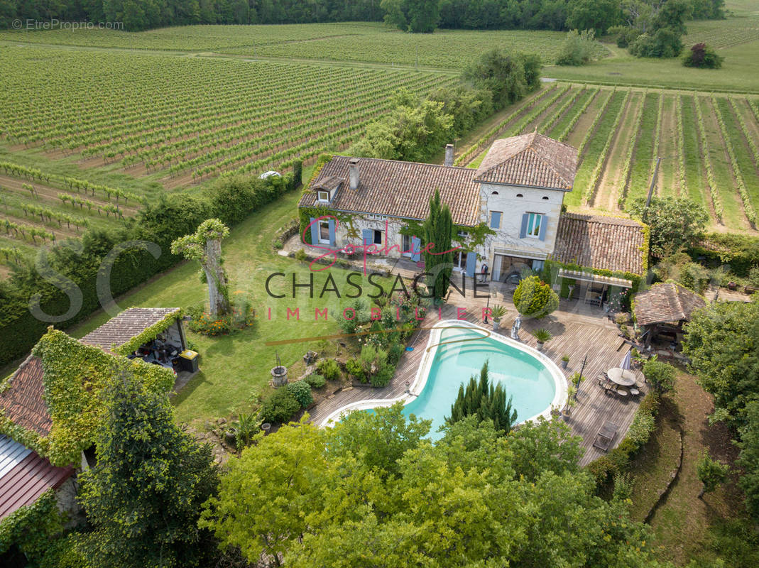 Maison à SAINT-EMILION