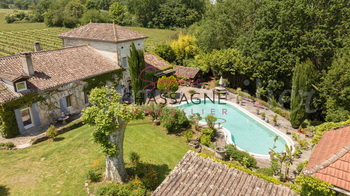 Maison à SAINT-EMILION