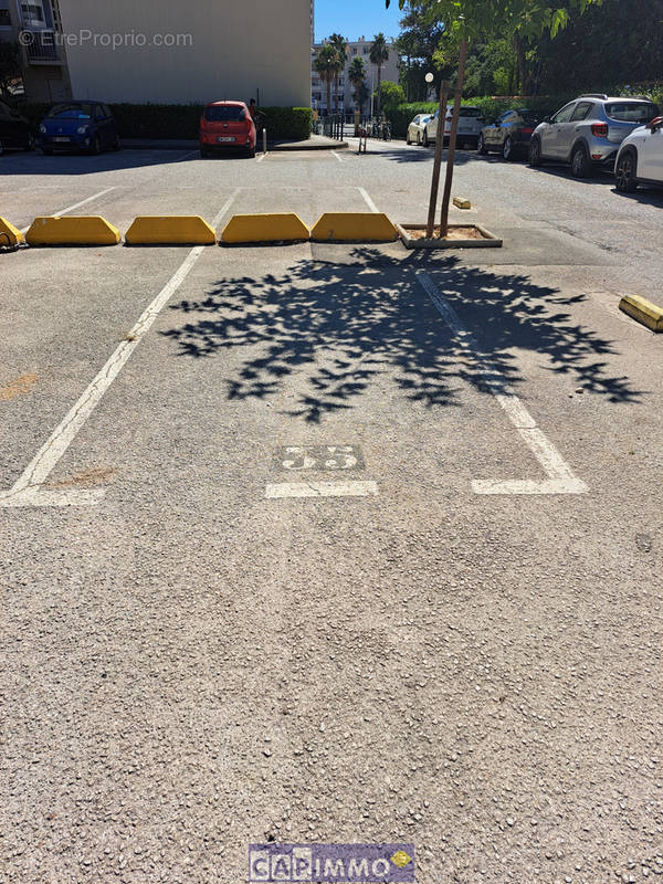 Parking à TOULON