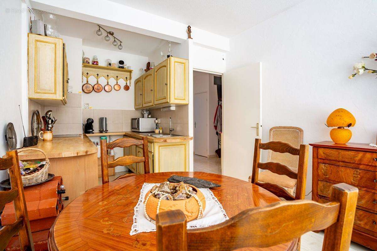 Appartement à MANDELIEU-LA-NAPOULE