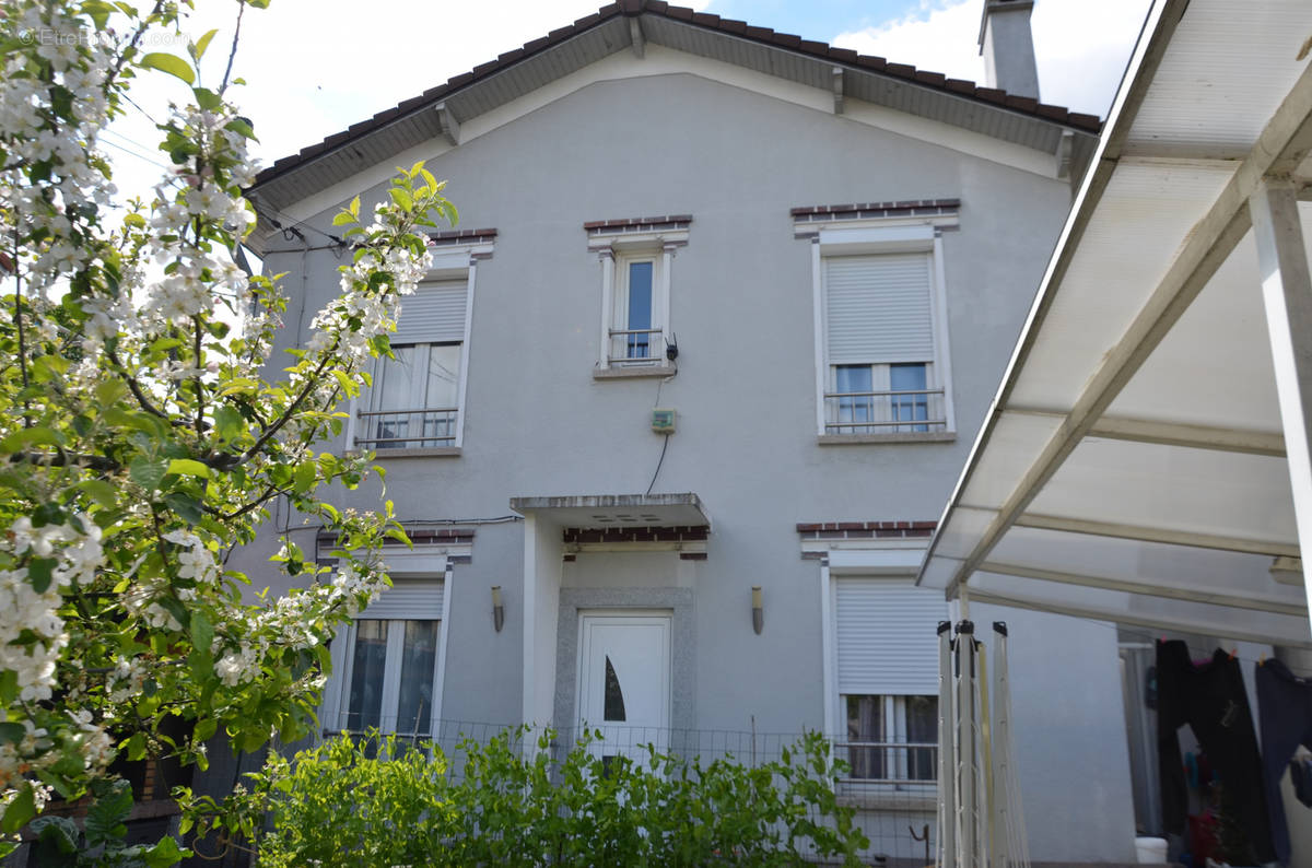 Maison à CHAMPIGNY-SUR-MARNE