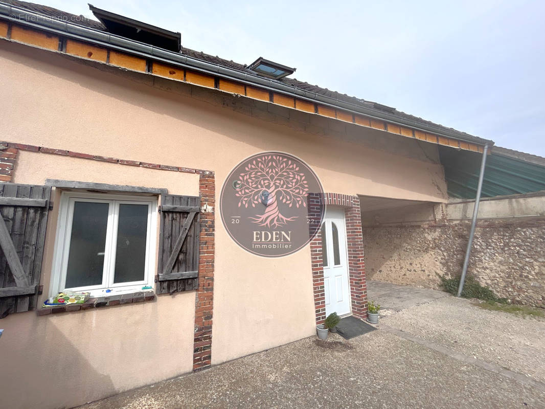 Maison à CHATEAUNEUF-EN-THYMERAIS