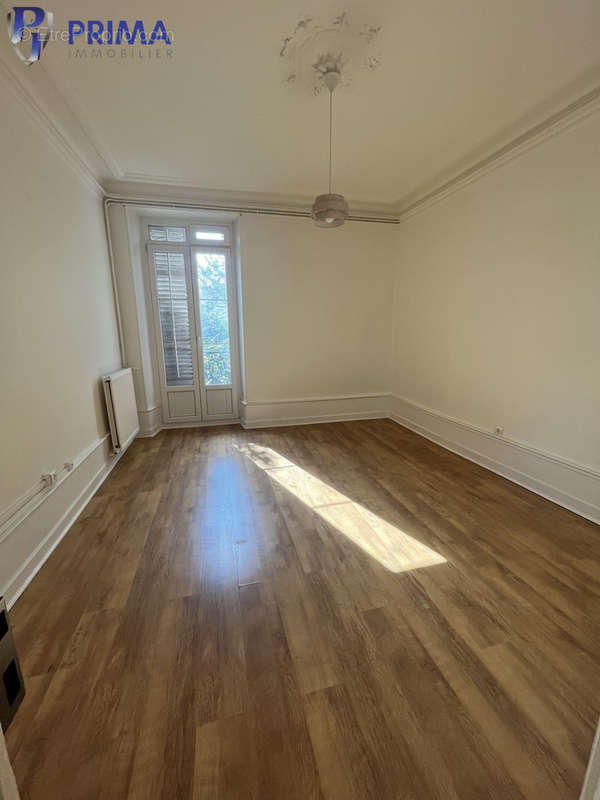 Appartement à AIX-LES-BAINS