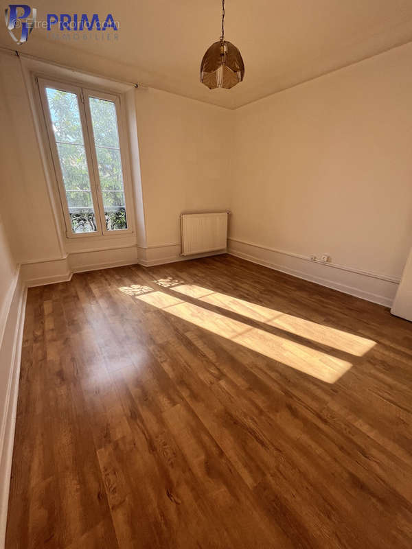 Appartement à AIX-LES-BAINS