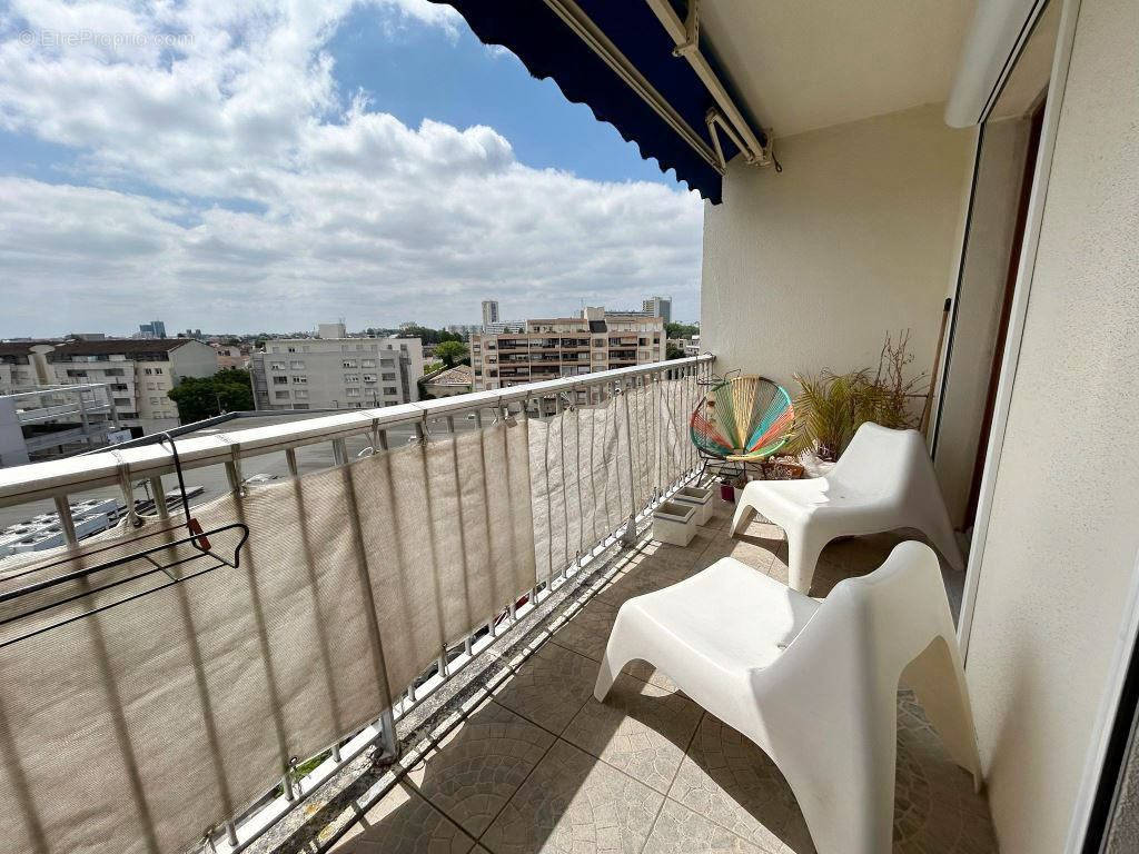 Appartement à BORDEAUX