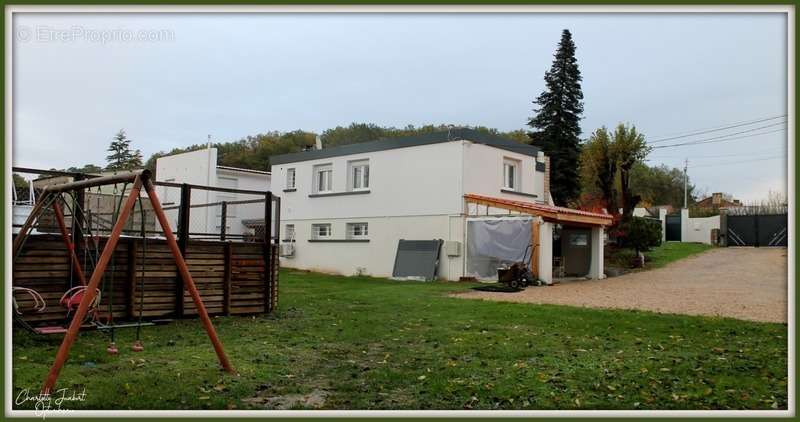 Appartement à CHALAIS