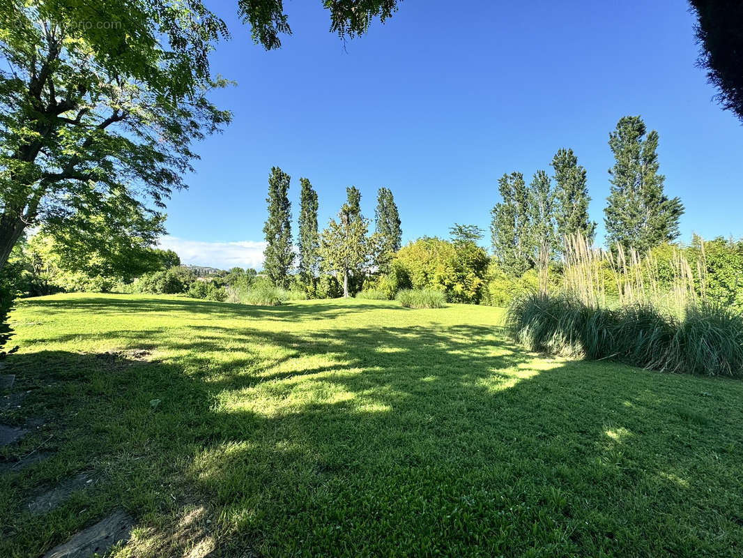 Appartement à MANDELIEU-LA-NAPOULE