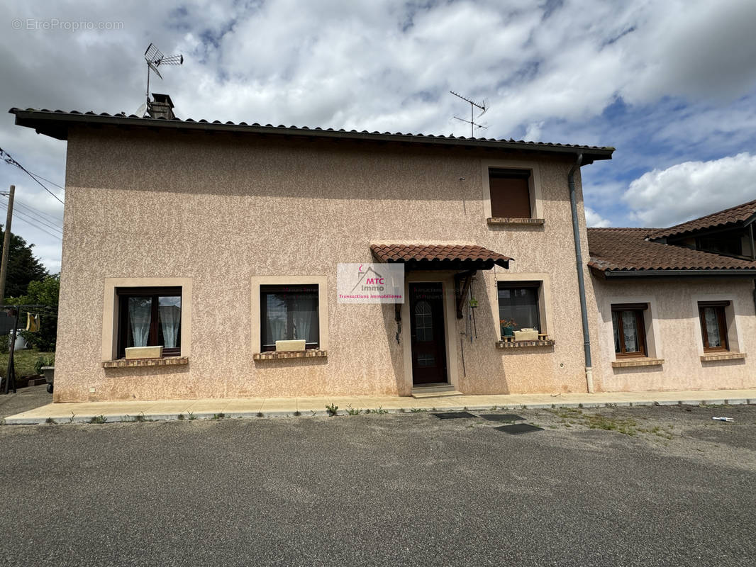 Appartement à L&#039;ABERGEMENT-CLEMENCIAT