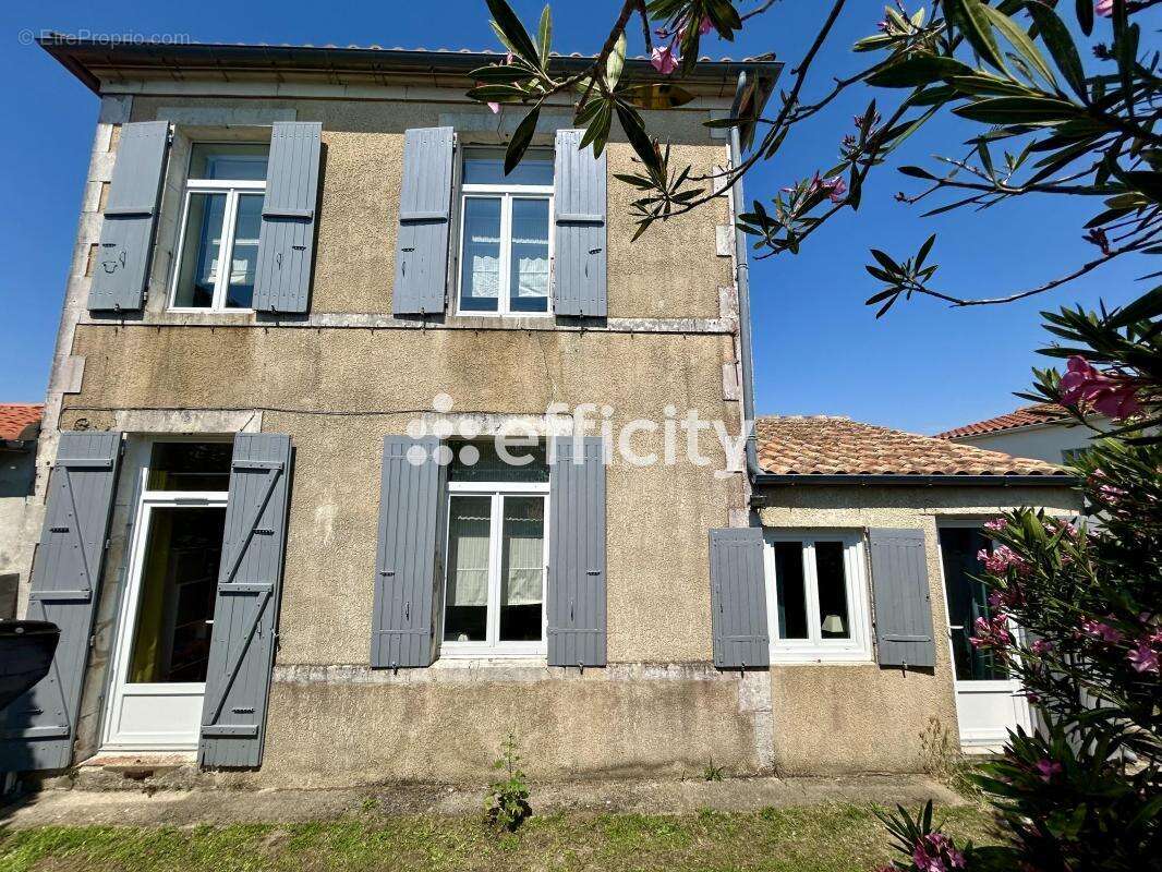 Maison à LE CHATEAU-D&#039;OLERON