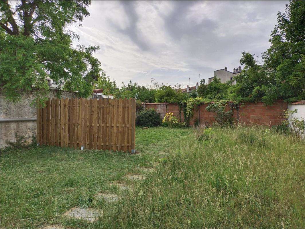 Appartement à SAINT-MAUR-DES-FOSSES