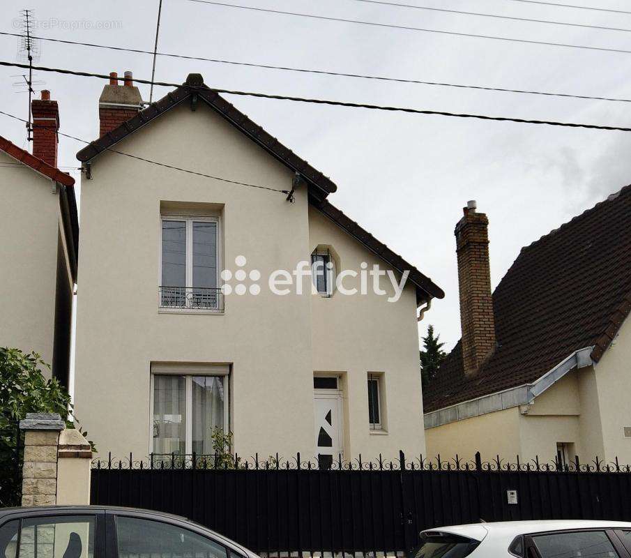 Maison à PIERREFITTE-SUR-SEINE