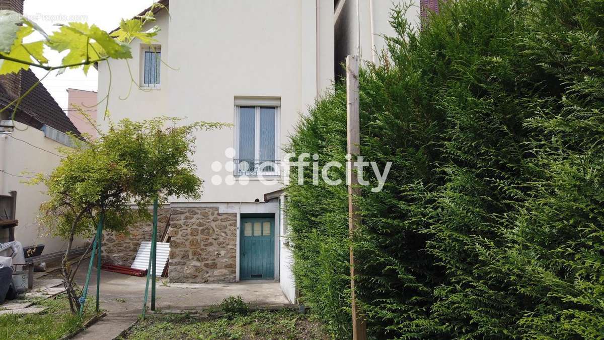 Maison à PIERREFITTE-SUR-SEINE