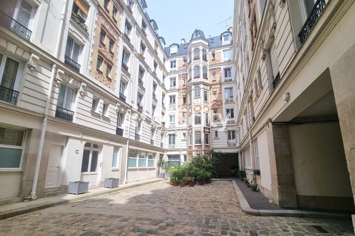 Appartement à PARIS-11E