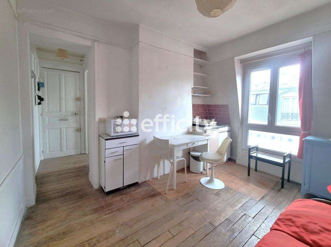 Appartement à PARIS-11E