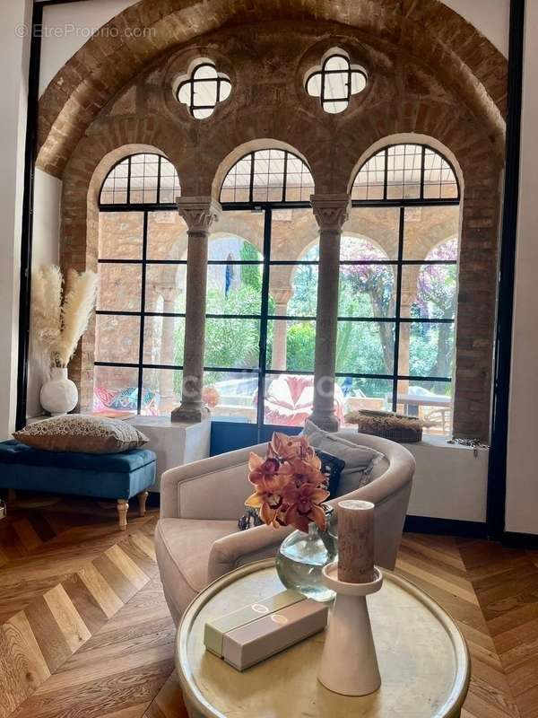 Appartement à MOUGINS