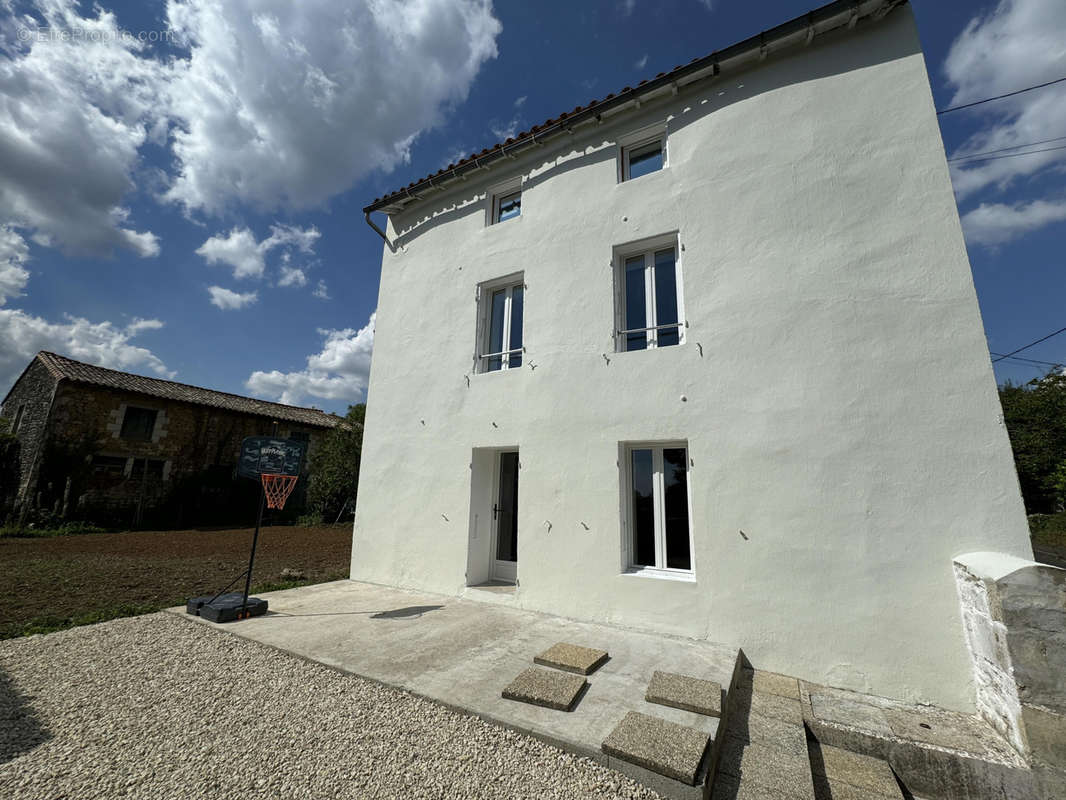 Maison à NIORT