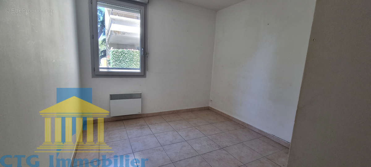 Appartement à MARSEILLE-9E