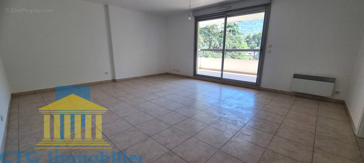 Appartement à MARSEILLE-9E