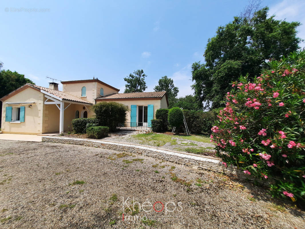 Maison à LAMOTHE-LANDERRON