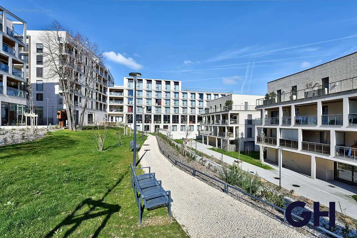 Appartement à CALUIRE-ET-CUIRE