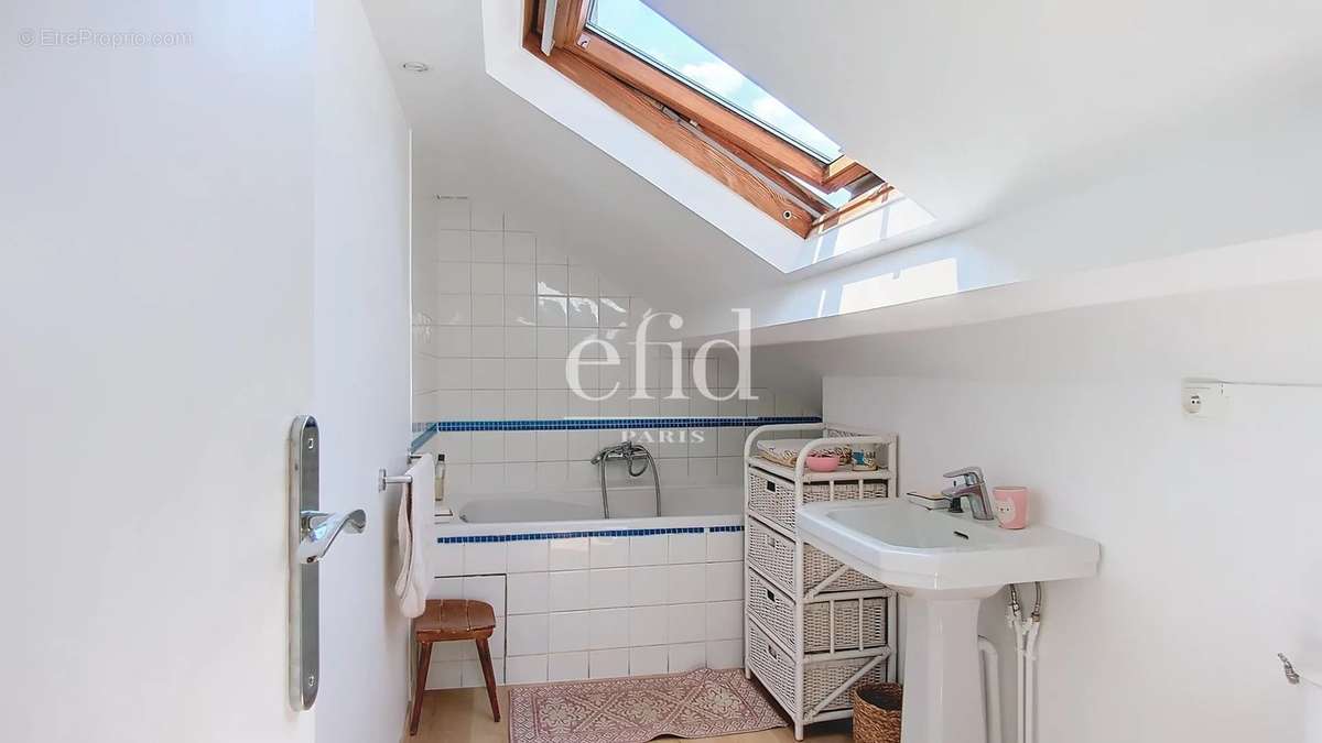 Appartement à ASNIERES-SUR-SEINE