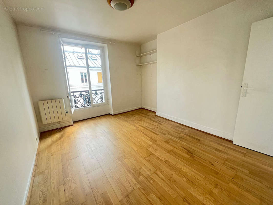 Appartement à PARIS-10E